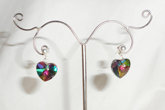 Groene Swarovski kristallen hart oorbellen aan 925 zilveren knopjes