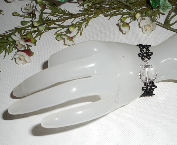Originele armband met anker en zwart kant