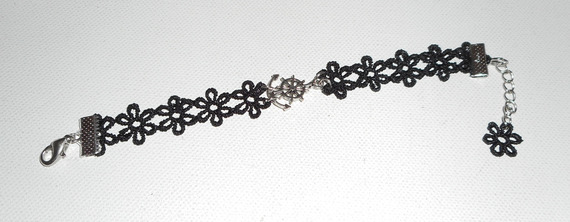 Originele armband met anker en roer op zwarte kant