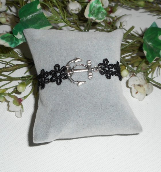 Originele armband met anker en zwart kant