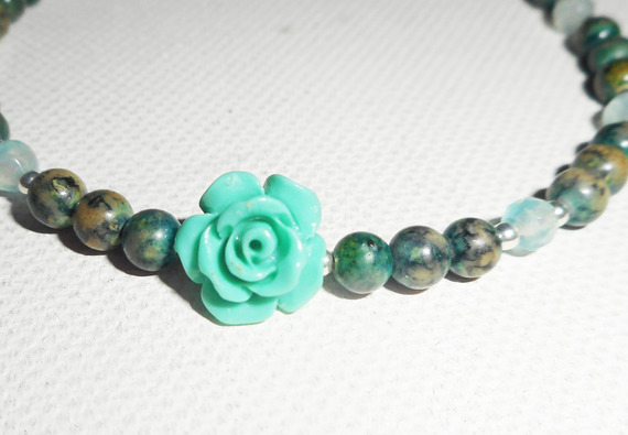 Parels en roze groene gorgonian armband op zilveren sluiting