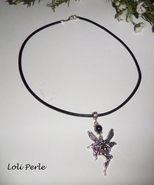 Fairy ketting met hematietsteen op zwart leer