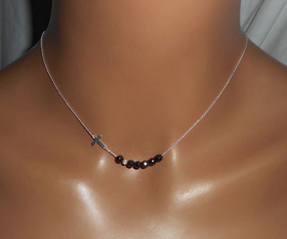 925 zilveren choker ketting met zwart kristallen kruis en kralen