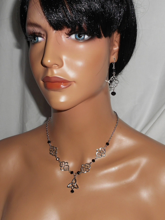 Zwarte Boheemse kristallen kralen tiara met Keltische motieven 2 in 1