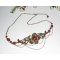 Bronzen tiara met rode boheemse kristallen kralen en bloemmotief