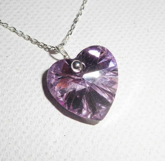 Paarse hart hanger in Swarovski kristal aan 925 zilveren ketting