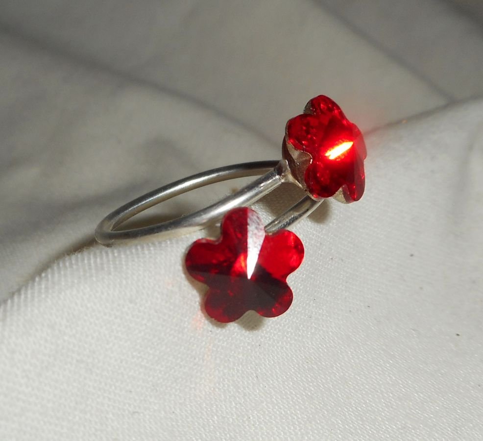 Rode Swarovski Kristal Dubbele Bloem Ring