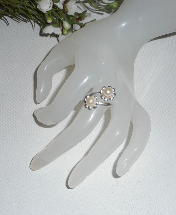 Originele 925 zilveren ring met dubbele bloem en witte gekweekte parels