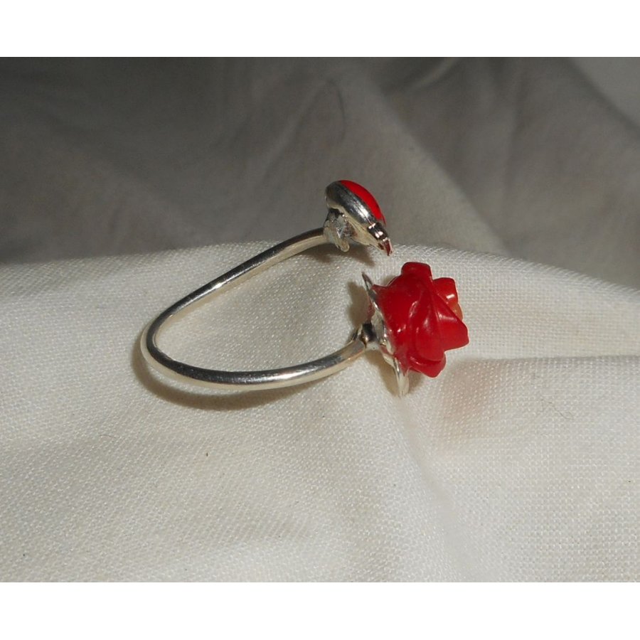Originele 925 zilveren ring met koraalroos en rood emaille lieveheersbeestje