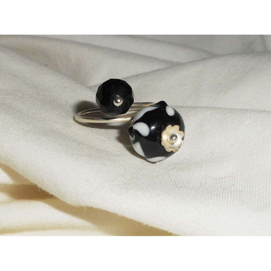 Originele 925 zilveren ring met lampwork parel en zwart kristal