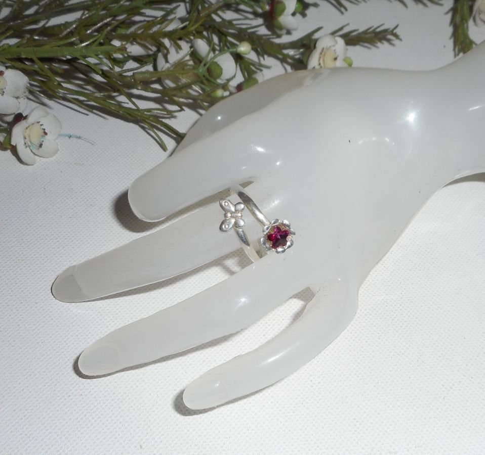 Originele 925 zilveren ring met kristallen bloem en vlinder