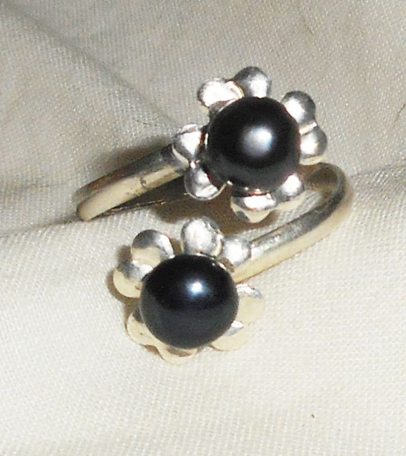 Originele 925 zilveren ring met bloem en zwarte gekweekte parel