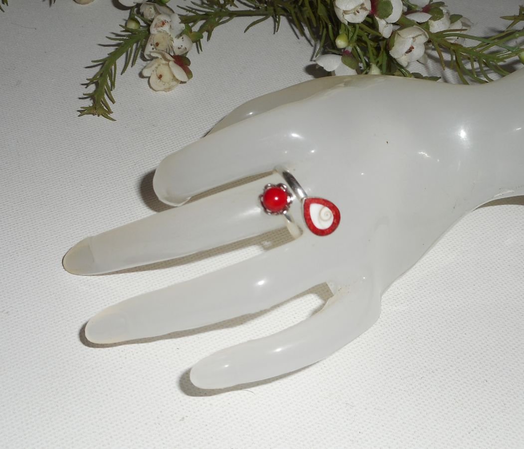 Originele 925 zilveren ring met rode gorgon en St. Lucia oog