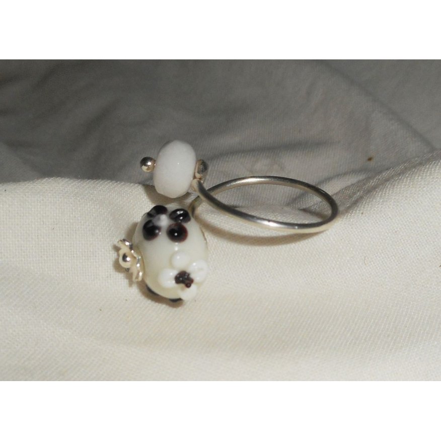Originele 925 zilveren ring met witte jade steen en lampwork parel