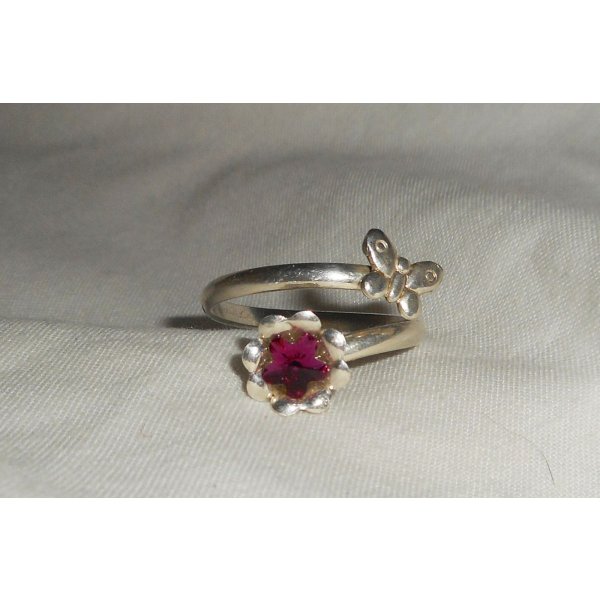 Originele 925 zilveren ring met kristallen bloem en vlinder