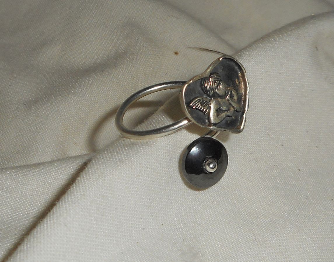 Originele 925 zilveren ring met engel in hart en hematietsteen