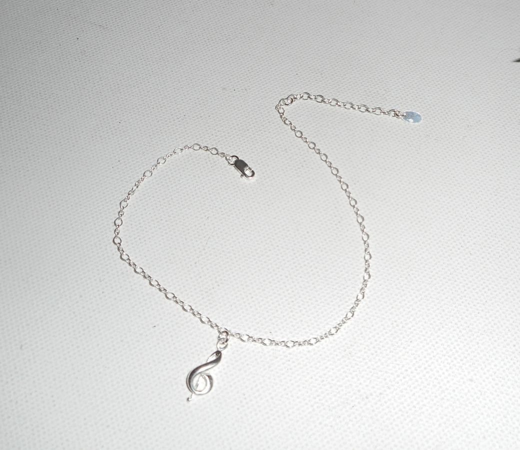 Armband/enkelketting met muzieknoot aan 925 zilveren ketting