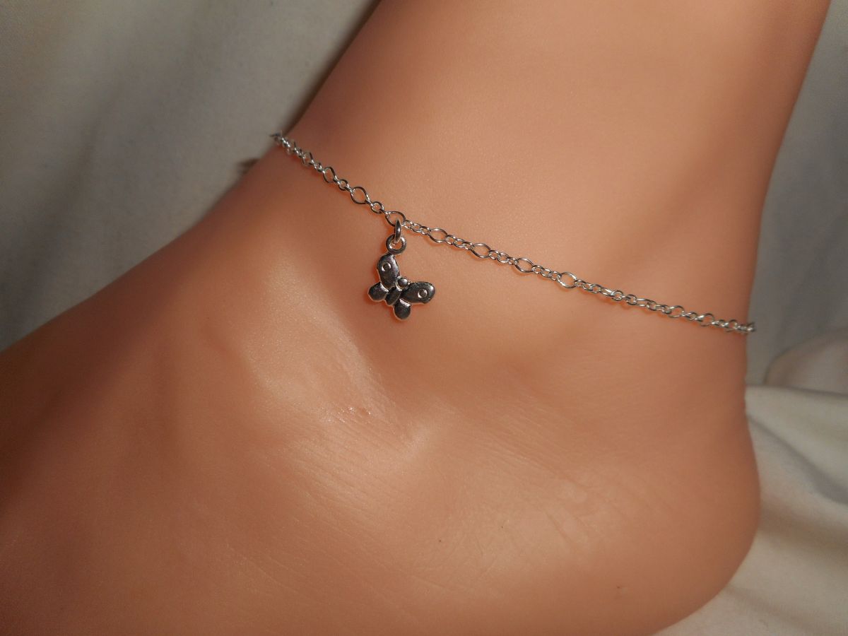 Enkelbandje met vlinder aan 925 zilveren ketting