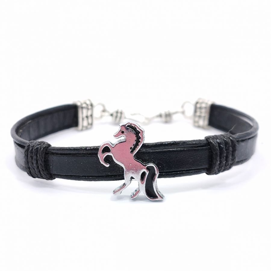 Paardenarmband op lederen koord 