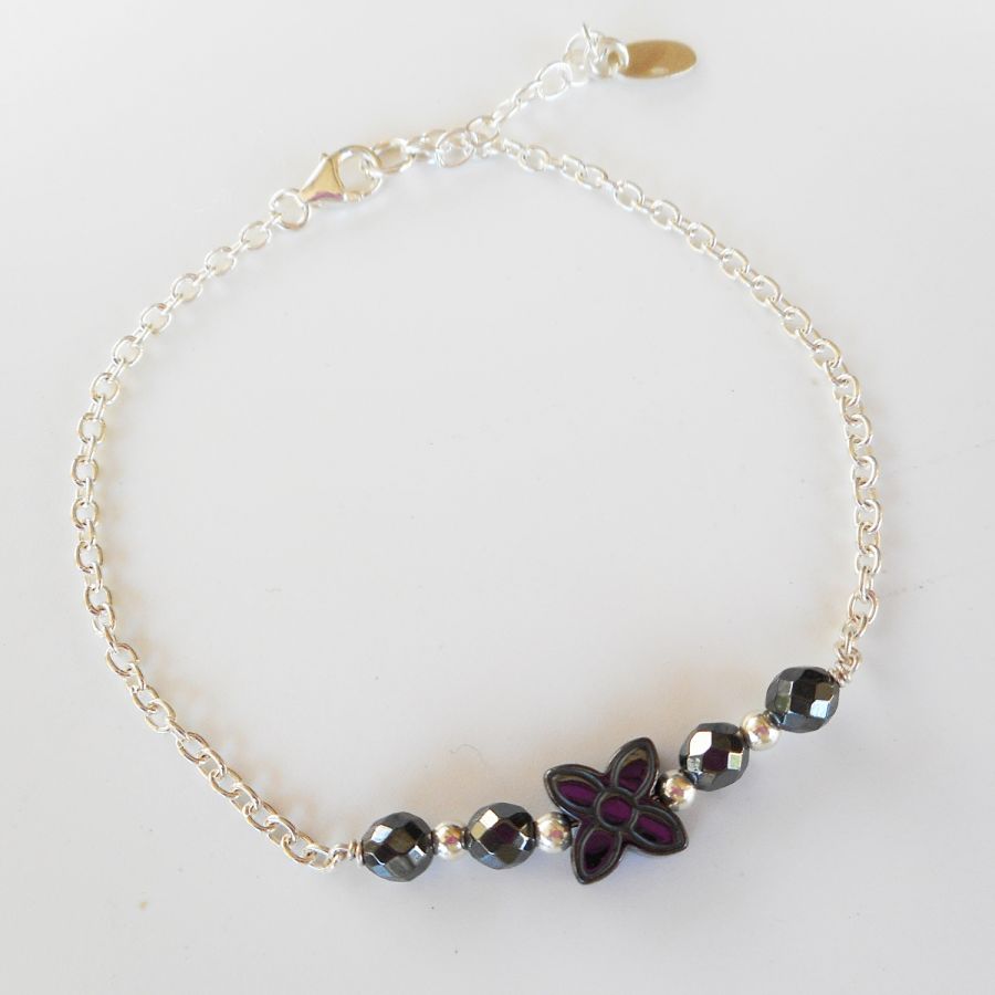 Hematiet stenen bloem armband aan 925 zilveren ketting