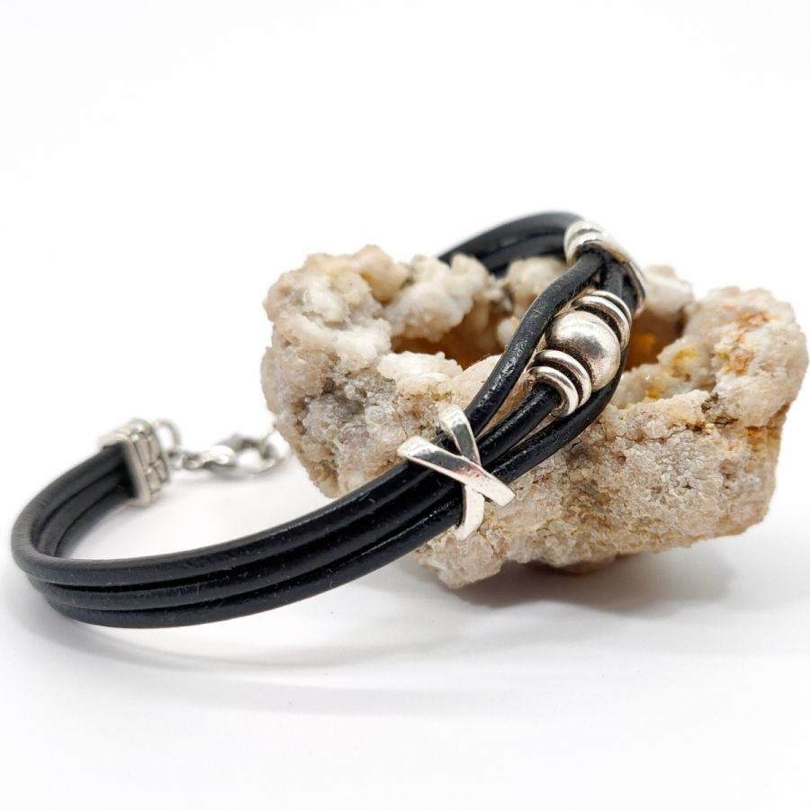 Herenarmband van leer met zilveren metalen kraal