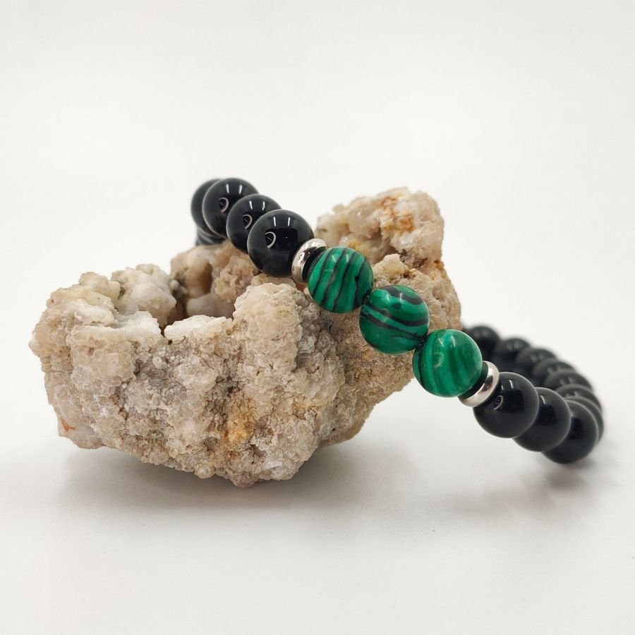 Herenarmband van malachietsteen met onyx en roestvrijstalen kralen