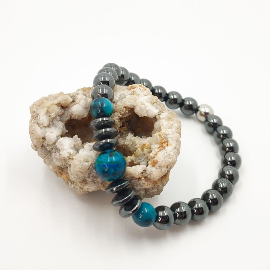 Herenarmband met antracietgrijze hematietstenen en crysocolle 