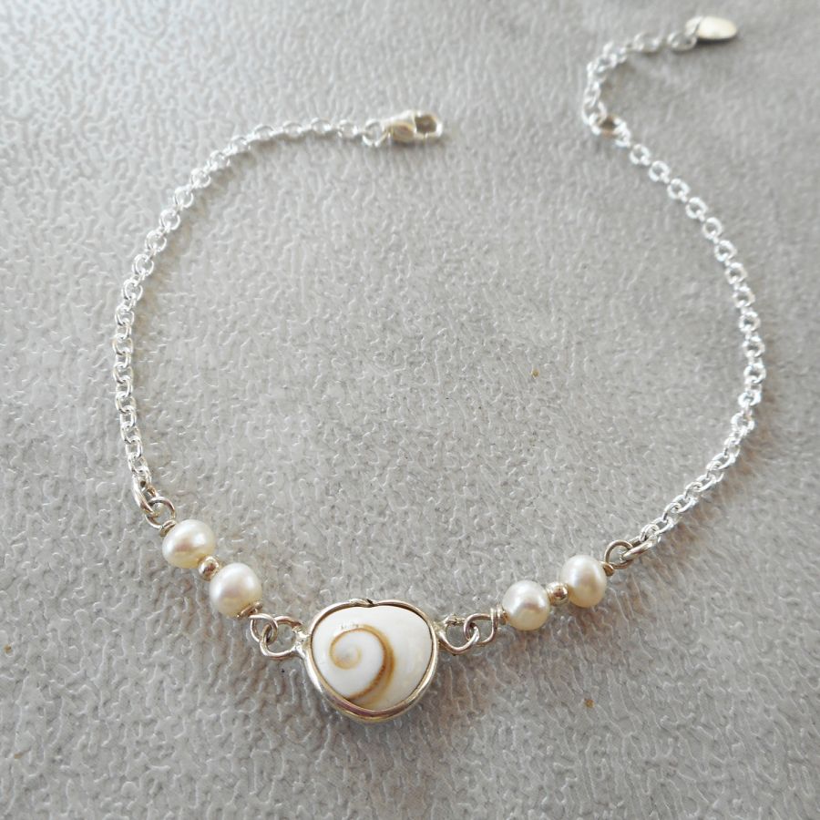 Gekweekte parel armband met St Lucia oog hart in zilver 925