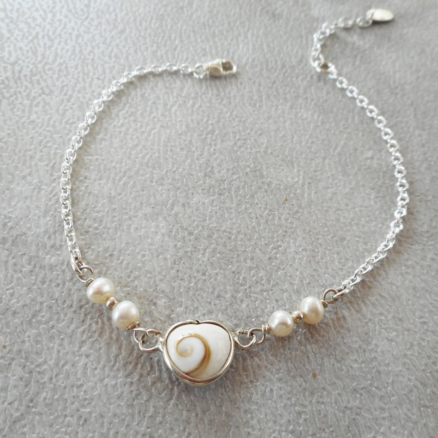 Gekweekte parel armband met St Lucia oog hart in zilver 925