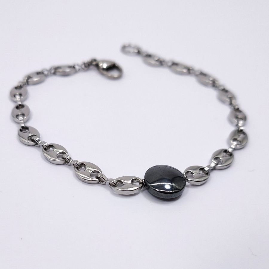 Hematiet platte steen armband aan stalen koffieboon ketting 
