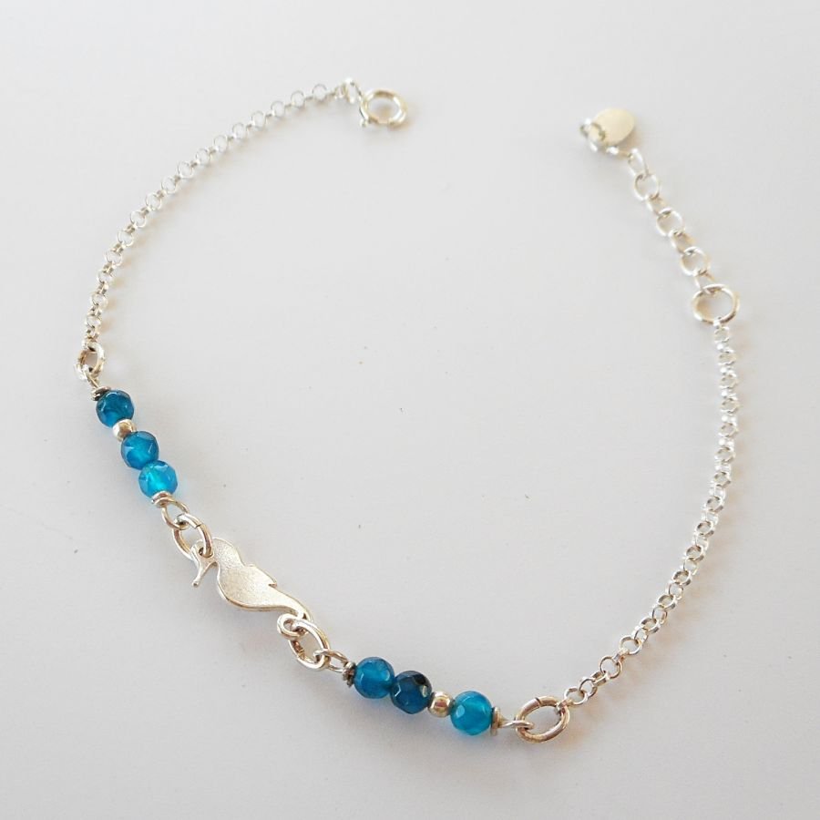 Blauwe agaat stenen armband met zeepaardje aan 925 zilveren ketting