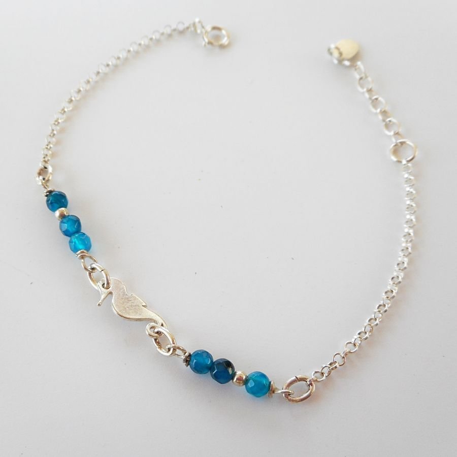 Blauwe agaat stenen armband met zeepaardje aan 925 zilveren ketting