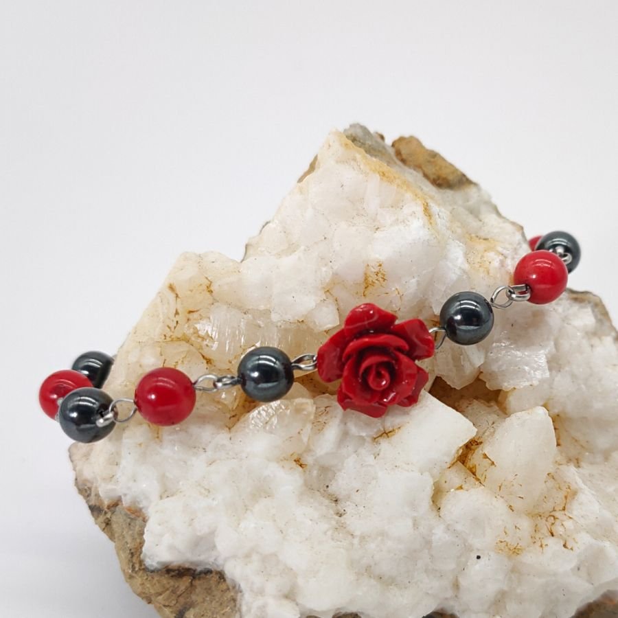 Hematiet stenen armband met rode roos