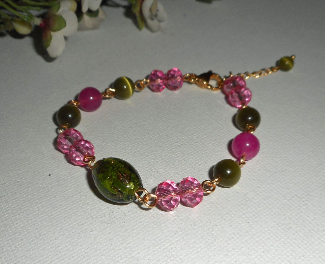 Murano glas en roze en groen kristal armband aan gouden stalen ketting