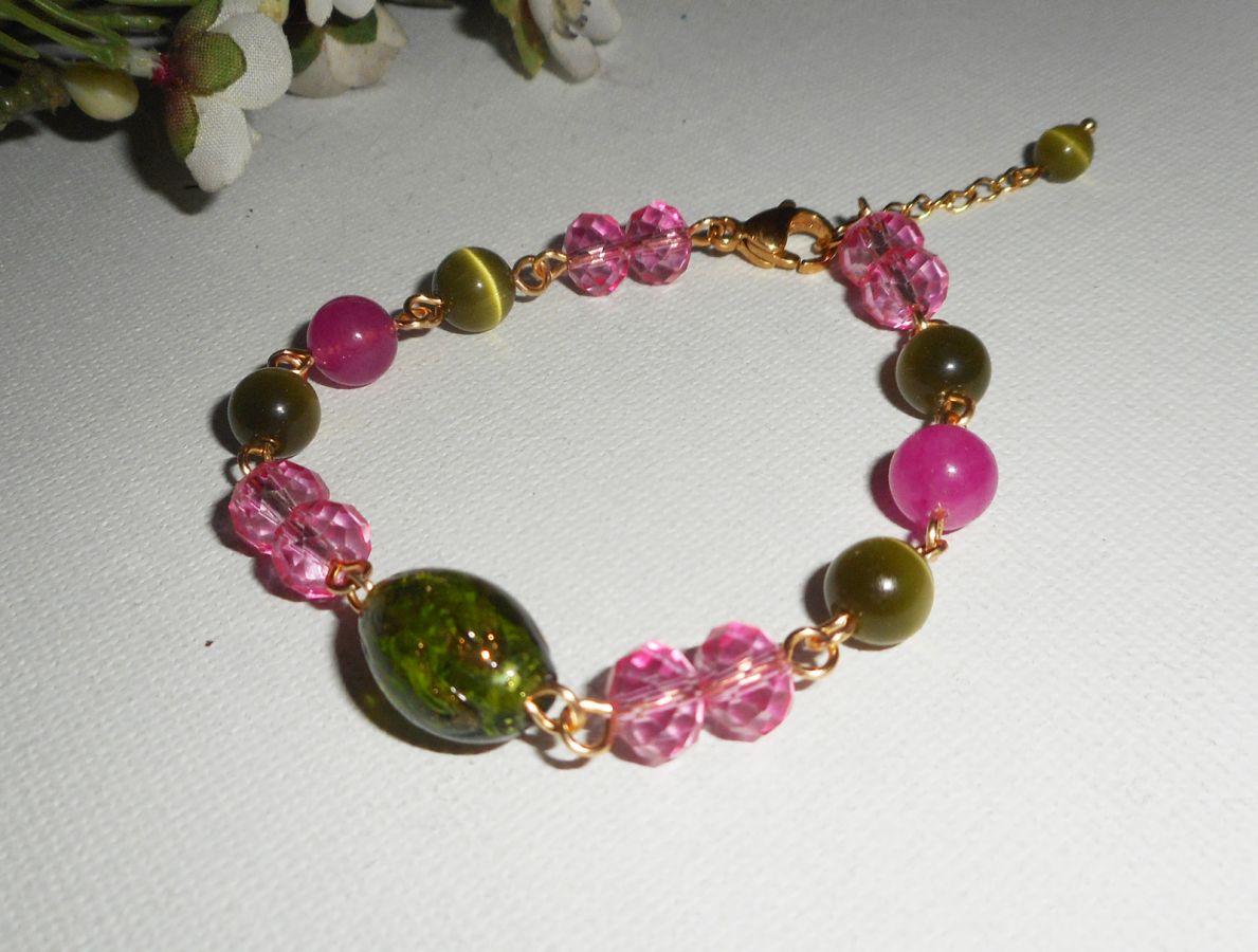 Murano glas en roze en groen kristal armband aan gouden stalen ketting