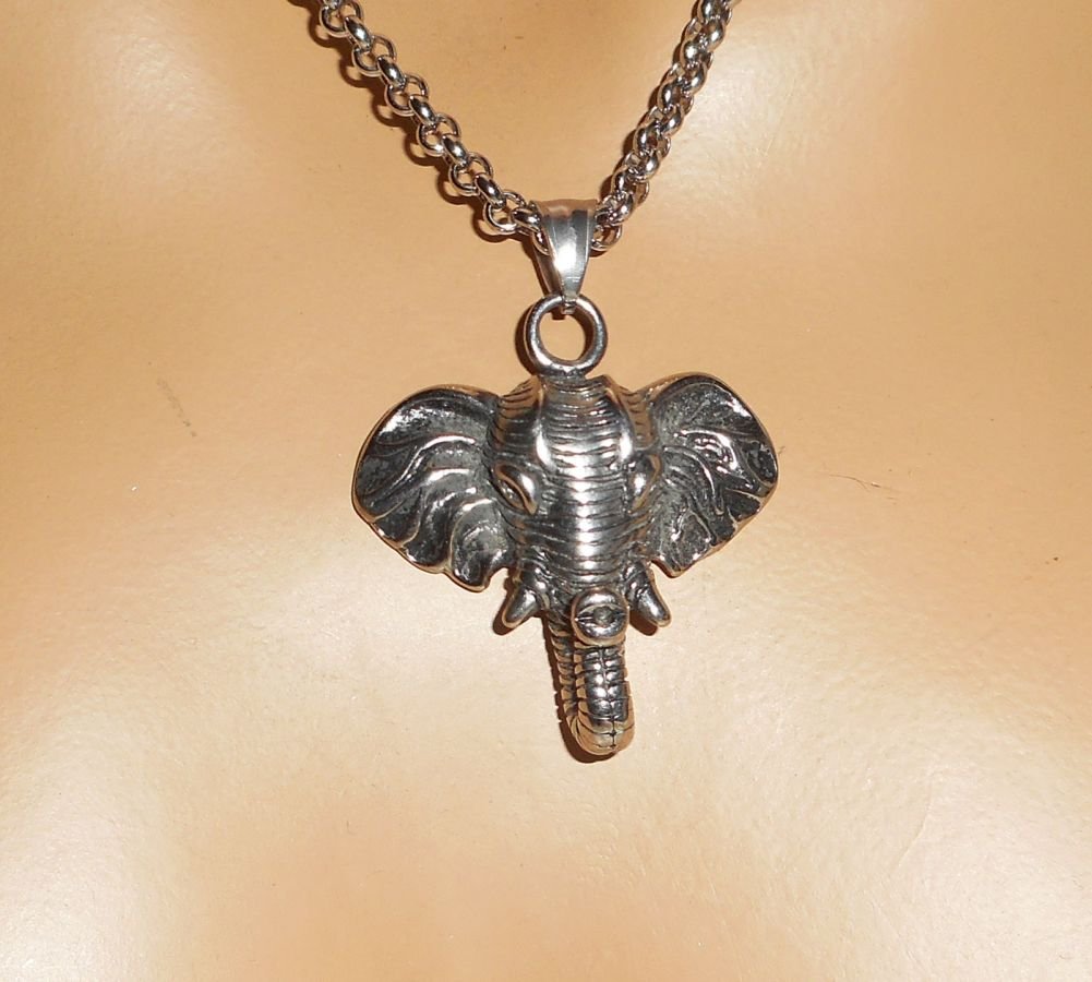 Olifantenketting aan roestvrijstalen ketting