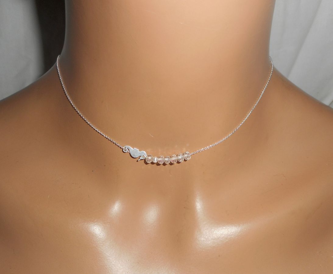 925 zilveren choker ketting met klein zeepaardje en kristallen kralen