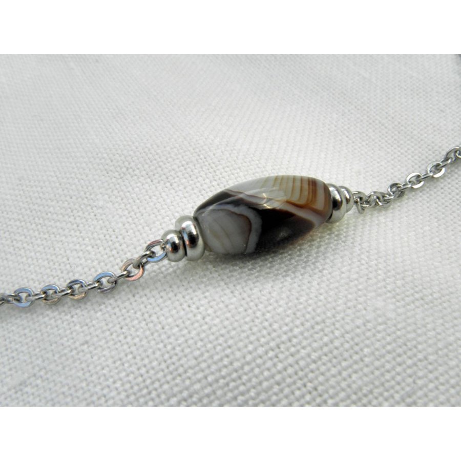 Solitaire ketting met buis agaat steen en roestvrij stalen kralen