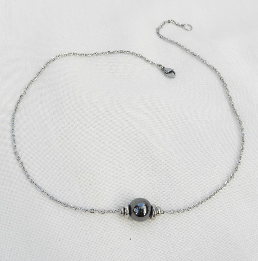 Solitaire ketting met hematietsteen en roestvrijstalen kralen