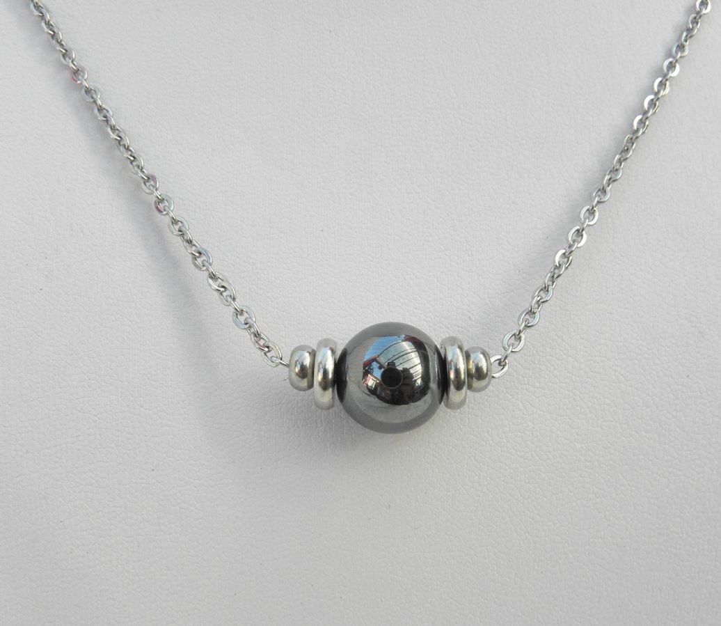 Solitaire ketting met hematietsteen en roestvrijstalen kralen