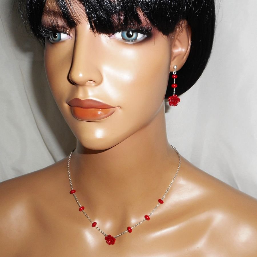 Ketting set rode roos en gorgon aan zilveren ketting