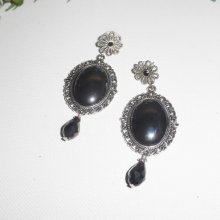 Oorbellen met cabochon van hematietsteen in zilverkleurig metaal