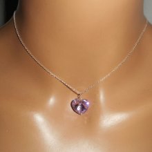 Paarse hart hanger in Swarovski kristal aan 925 zilveren ketting