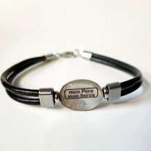 Parelmoer armband gepersonaliseerd op leer