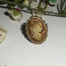 Bruine camee ring