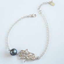 Grijze gekweekte parel en Fatma's hand armband aan 925 zilveren ketting