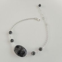 Grijze labradoriet stenen armband aan 925 zilveren ketting