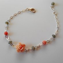 Labradoriet en koraalsteen armband met roos aan 925 zilveren ketting