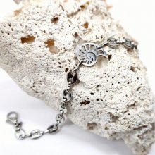 Zeeschelpenarmband aan stalen koffiebonenketting 