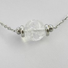 Solitaire ketting met ronde bergkristalsteen en roestvrijstalen kralen